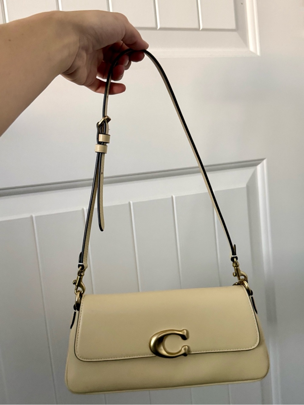 Coach Jet shoulder Beige Leather Shoulder Bag with Gold Hardware